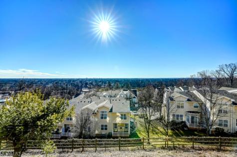 1039 Shadowlawn Drive Green Brook NJ 08812