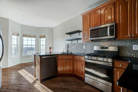 1039 Shadowlawn Drive Green Brook NJ 08812
