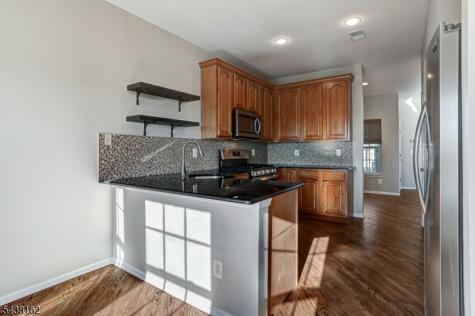 1039 Shadowlawn Drive Green Brook NJ 08812