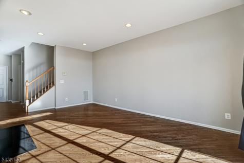 1039 Shadowlawn Drive Green Brook NJ 08812