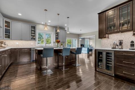 9 Jamieson Way Hillsborough NJ 08844