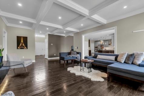 9 Jamieson Way Hillsborough NJ 08844
