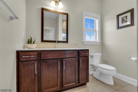 9 Jamieson Way Hillsborough NJ 08844