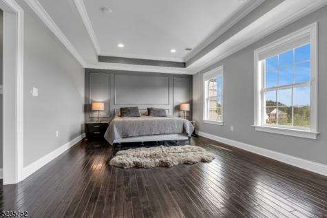 9 Jamieson Way Hillsborough NJ 08844