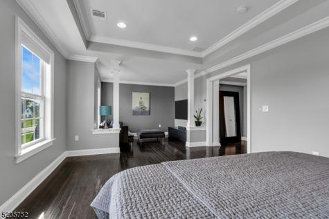 9 Jamieson Way Hillsborough NJ 08844