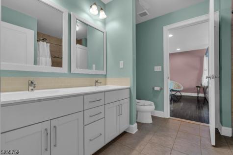 9 Jamieson Way Hillsborough NJ 08844