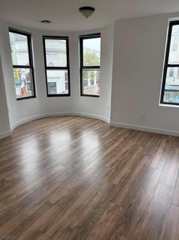 182 Ferry Street Newark NJ 07105