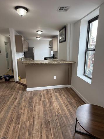 182 Ferry Street Newark NJ 07105