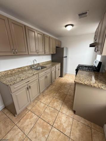 182 Ferry Street Newark NJ 07105