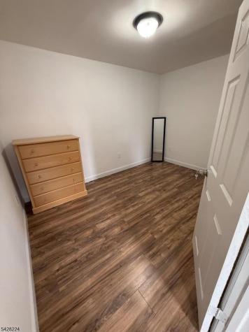 182 Ferry Street Newark NJ 07105