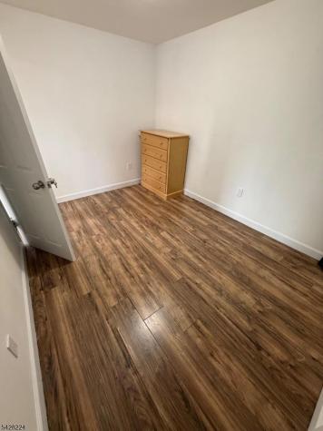 182 Ferry Street Newark NJ 07105