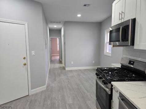 8 Fleming Avenue Newark NJ 07105