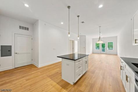 17 Hook Mountain Road Montville NJ 07058