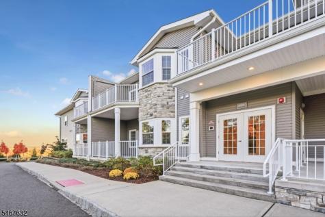 17 Hook Mountain Road Montville NJ 07058