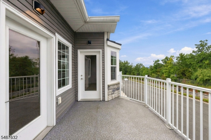17 Hook Mountain Road Montville NJ 07058
