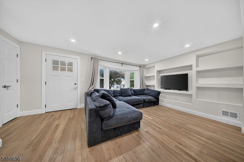 10 Sunnyside Road West Orange NJ 07052