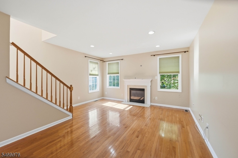 448 Hartford Drive Nutley NJ 07110