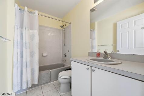 448 Hartford Drive Nutley NJ 07110