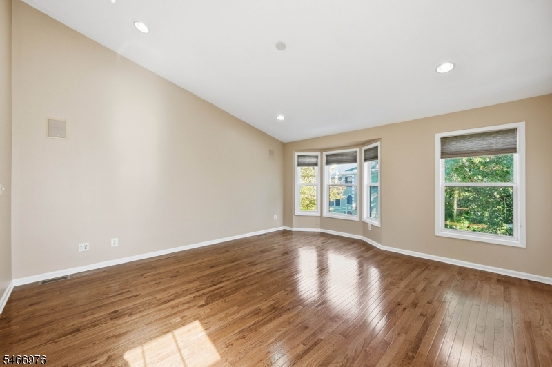 448 Hartford Drive Nutley NJ 07110