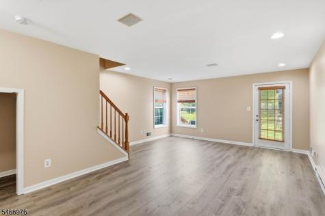 448 Hartford Drive Nutley NJ 07110