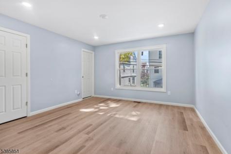 142 N 15th Street East Orange NJ 07017