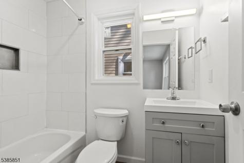 142 N 15th Street East Orange NJ 07017