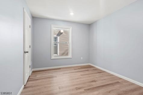 142 N 15th Street East Orange NJ 07017