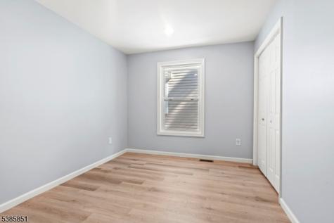 142 N 15th Street East Orange NJ 07017