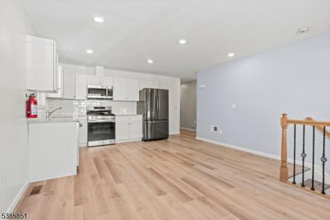 142 N 15th Street East Orange NJ 07017