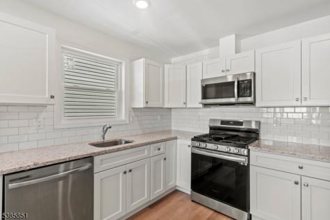 142 N 15th Street East Orange NJ 07017