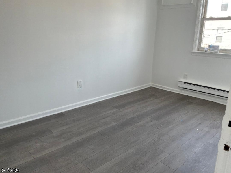 160 E Kinney St Unit 2r Newark NJ 07105