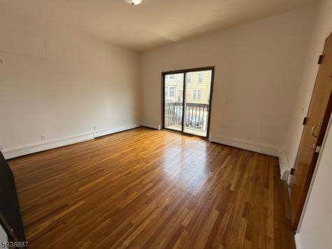 88 Garrison Street Newark NJ 07105