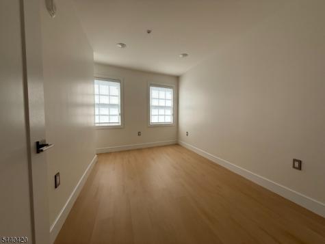 627 Valley Road Montclair NJ 07043