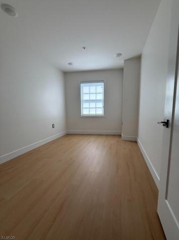 627 Valley Road Montclair NJ 07043