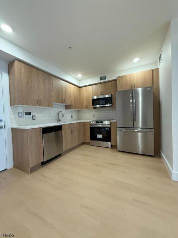 627 Valley Road Montclair NJ 07043