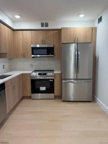 627 Valley Road Montclair NJ 07043