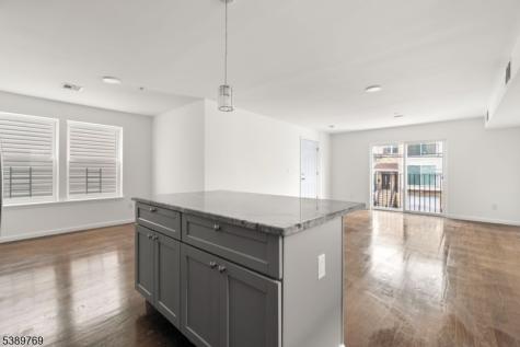496 S 18th Street Newark NJ 07103