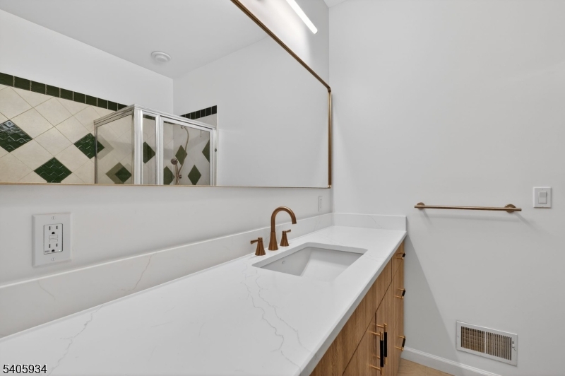 8 Maple Cres Unit 12 Vernon NJ 07462