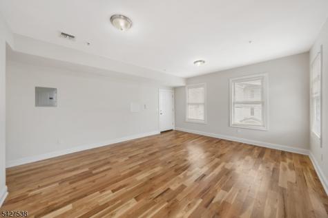 55 Lentz Avenue Newark NJ 07105