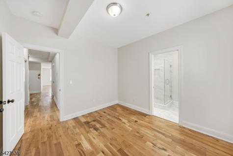 55 Lentz Avenue Newark NJ 07105