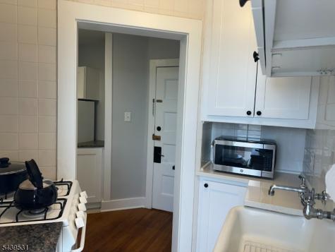 39 N Mountain Avenue Montclair NJ 07042