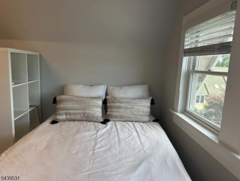 39 N Mountain Avenue Montclair NJ 07042