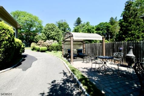 39 N Mountain Avenue Montclair NJ 07042