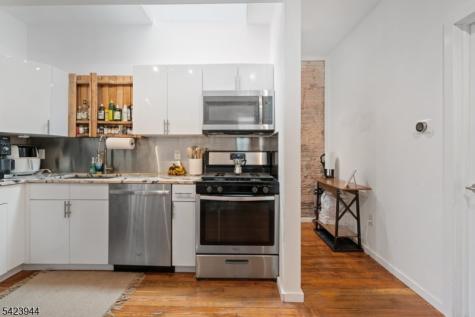 22 Willowdale Avenue Montclair NJ 07042