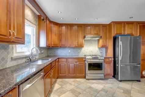 28 Edgehill Avenue Chatham NJ 07928