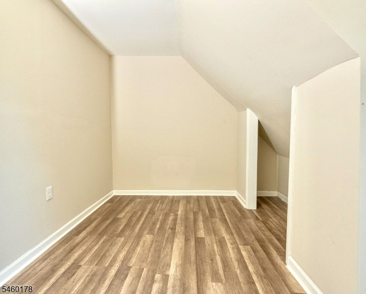 186 N 17th East Orange NJ 07017