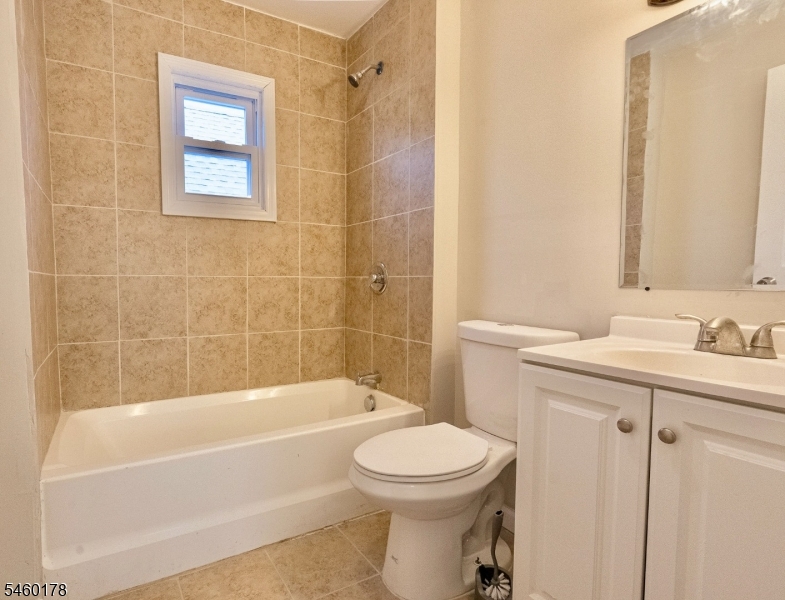 186 N 17th East Orange NJ 07017