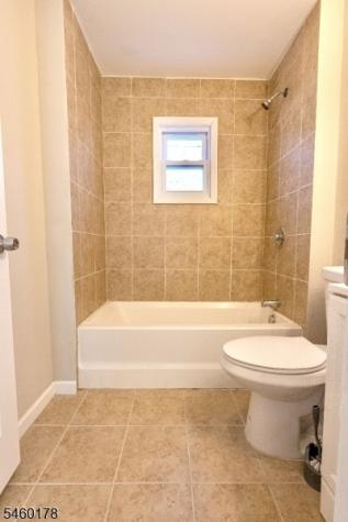 186 N 17th East Orange NJ 07017