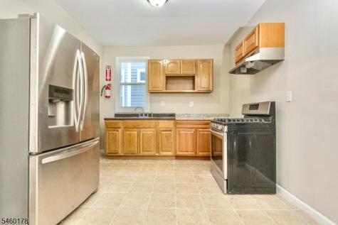 186 N 17th East Orange NJ 07017