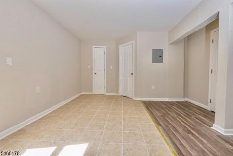 186 N 17th East Orange NJ 07017
